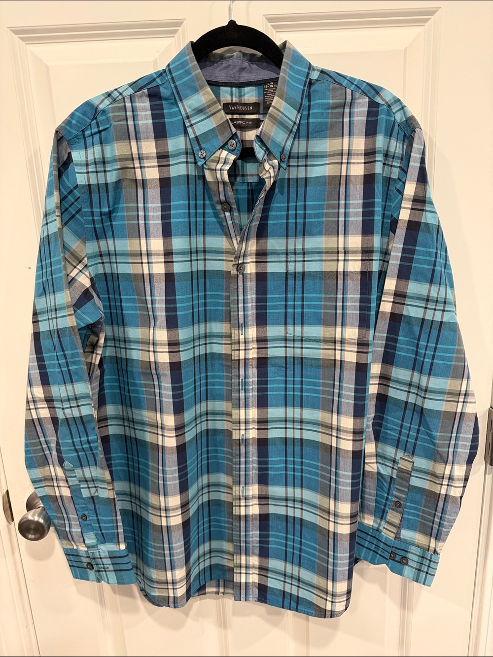 Van Heusen Men’s Turquoise, Navy & White Plaid Button-Down Shirt
